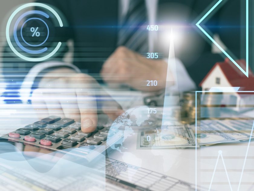 business-concept-with-calculator-close-up-crcontadores